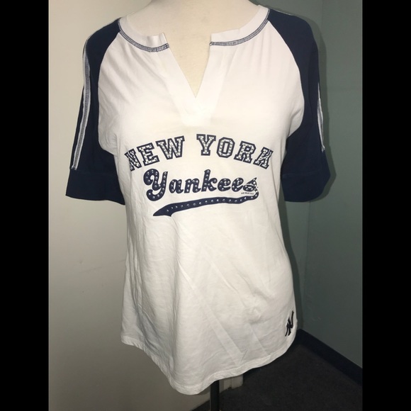 G-111 Tops - New York Yankees
